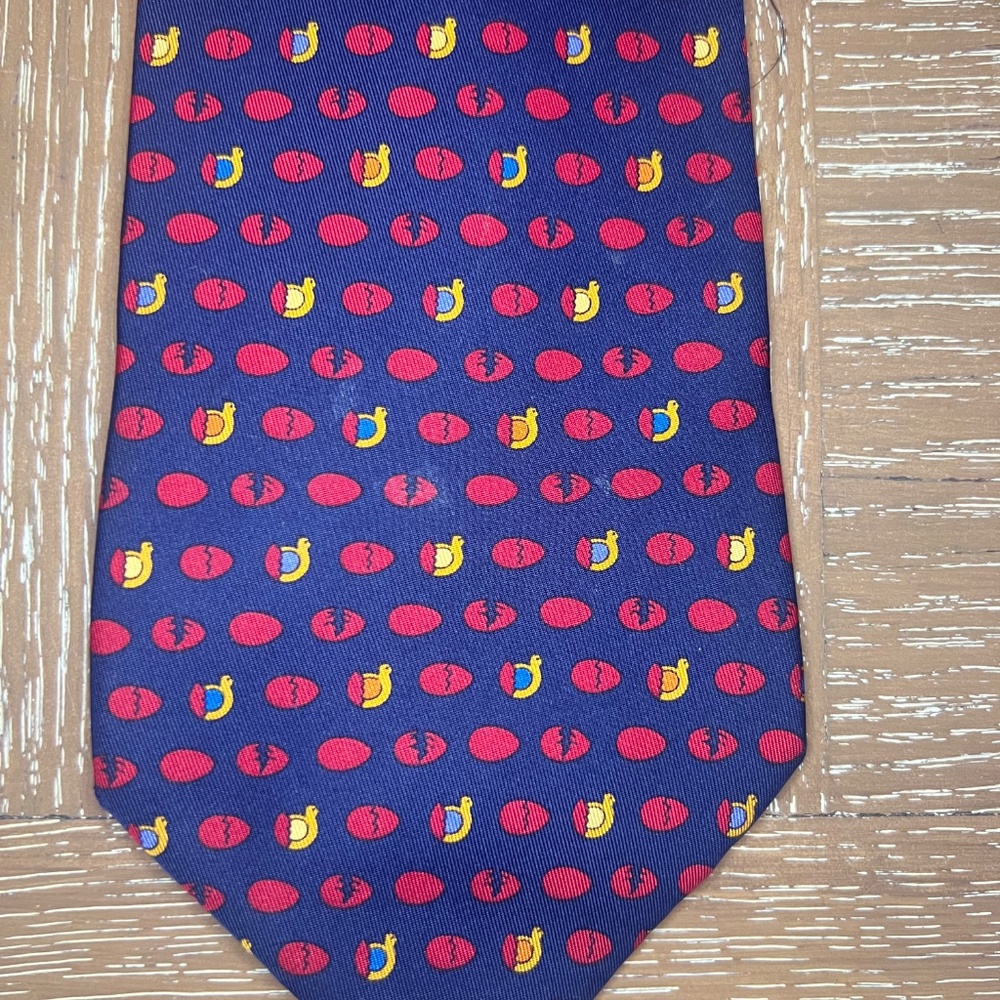 Salvatore Ferragamo Navy/Red Tie Eggs and Birds. - Picture 2 of 4